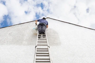 Peinture extérieure à la Celle-sous-Chantemerle — façades et ravalement